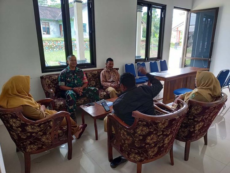 Babinsa Tingkatkan Silaturahmi Dengan Aparatur Pemerintah Desa Binaan