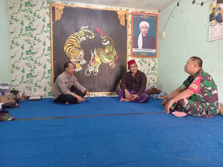 Pupuk Kebersamaan, Babinsa Bersama Bhabinkamtibmas Komsos Dengan Tokoh Agama