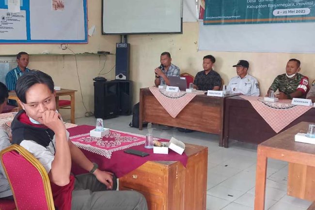 Babinsa Bersama Bhabinkamtibmas Hadiri Kegiatan Forum Konsultasi Publik  