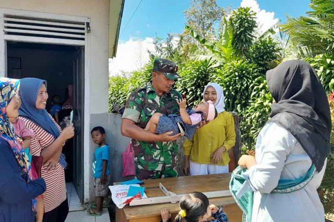 Demi Tercapainya Generasi Penerus Yang Unggulan Babinsa Dampingi Pelaksanaan Posyandu Balita