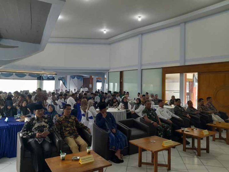 Danramil 04 Karangkobar Hadiri Acara Silaturahmi dan Halal Bi Halal Keluarga Besar Kecamatan Karangkobar