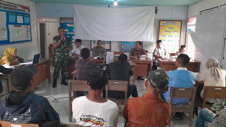 Danramil 04/Karangkobar Hadiri Pembekalan Calon Perangkat Desa Binangun