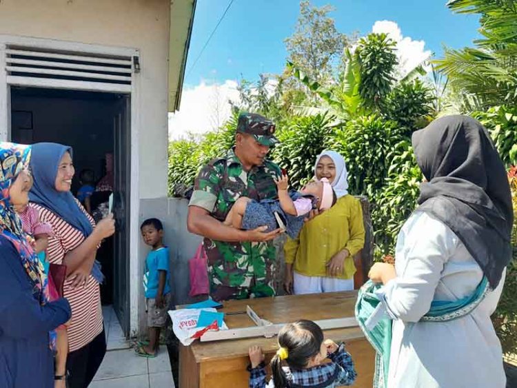 Demi Tercapainya Generasi Penerus Yang Unggulan Babinsa Dampingi Pelaksanaan Posyandu Balita