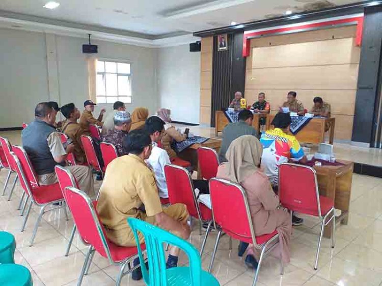 Mewakili Danramil Pelda Teguh Rahayu Hadiri Rapat Pembentukan Panitia HUT RI Ke 78 Tingkat Kecamatan