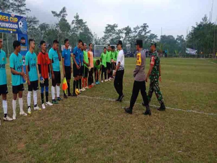 Mewakil Danramil Babinsa Hadiri Pembukaan Turnamen Sepak Bola PORCAM Kecamatan Karangkobar