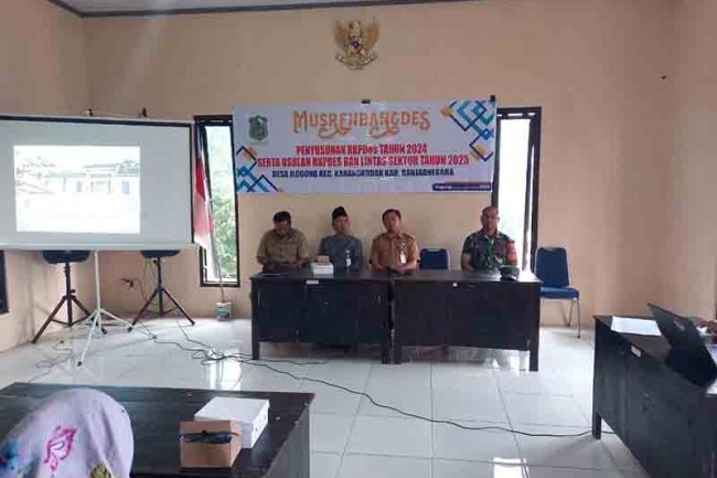 Dukung Kemajuan Pembangunan  Desa,Babinsa Hadiri Musrenbang Desa Jlegong