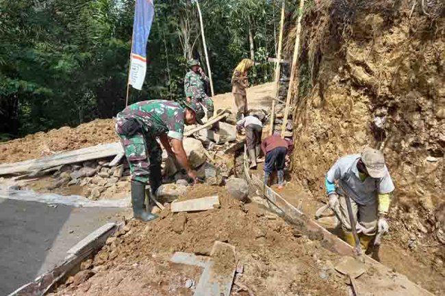 Pembangunan Talut Satgas TMMD Sengkuyung Ke 118 Kodim 0704/Banjarnegara