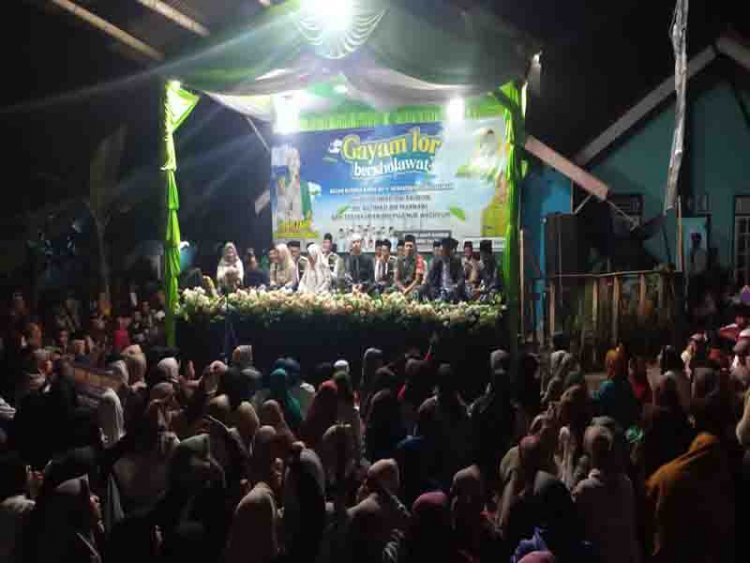Mewakili Danramil Babinsa Hadiri Karangkobar Bersholawat Dalam Rangka Haul Almarhum Bapak Achmad