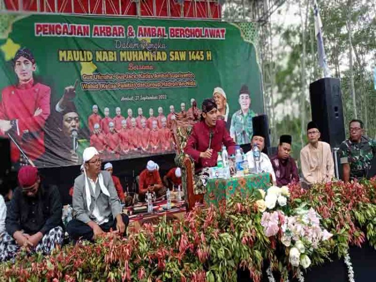 Danramil 04/Karangkobar Bersama Babinsa Hadiri Peringatan Maulid Nabi Muhammad SAW 1445 H