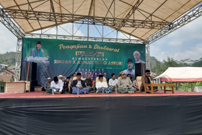 Mewakili Danramil Pelda Teguh Rahayu Hadiri Peringatan Maulid Nabi Muhammad SAW Desa Slatri