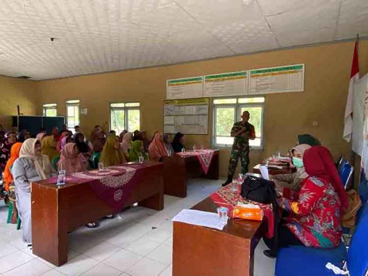 Peduli Kesehatan Lansia Pelda Teguh Rahayu Berikan Motifasi Pada Sekolah Lansia Bersahaja