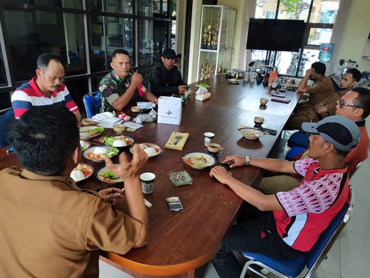 Babinsa Koramil 04/Karangkobar Ikuti Rapat Kordinasi Rencana Kerja Bakti Pembersihan Sungai