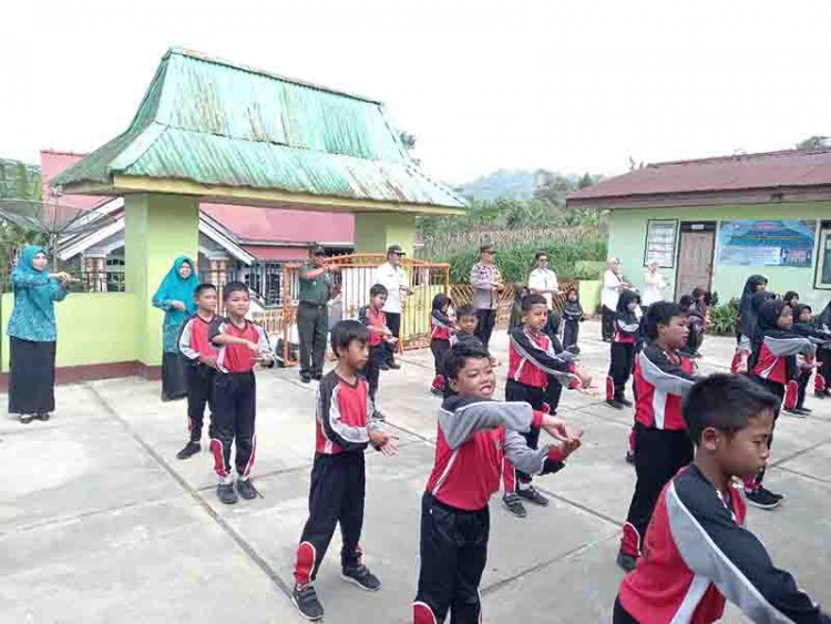 Danramil Hadiri Peringatan Hari Cuci Tangan Pakai Sabun Tingkat Kecamatan Karangkobar