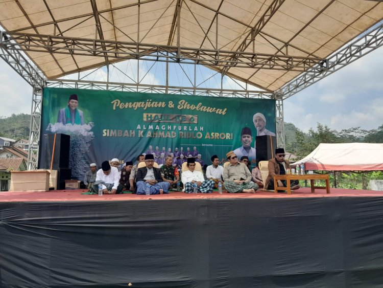 Mewakili Danramil Pelda Teguh Rahayu Hadiri Peringatan Maulid Nabi Muhammad SAW Desa Slatri