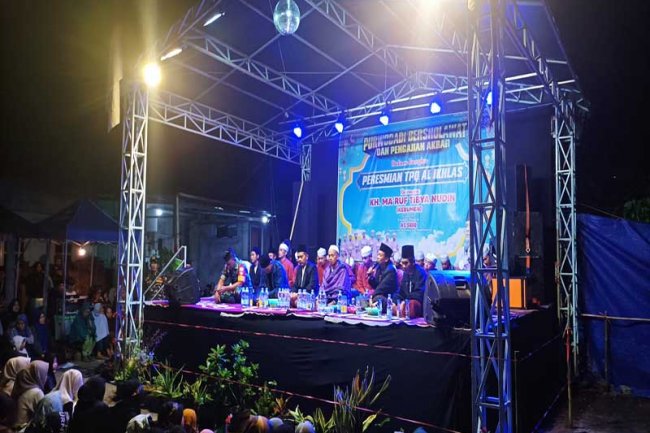 Babinsa Koramil 04/Karangkobar Serka Didik Hadiri Pengajian Dan  Sholawat Nabi Desa Purwodadi