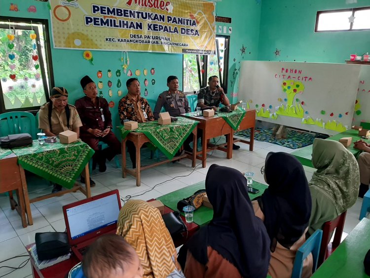 Mewakili Danramil Sertu Heru Hadiri Musdes Pembentukan Panitia Pemilihan Kepala Desa Pasuruhan
