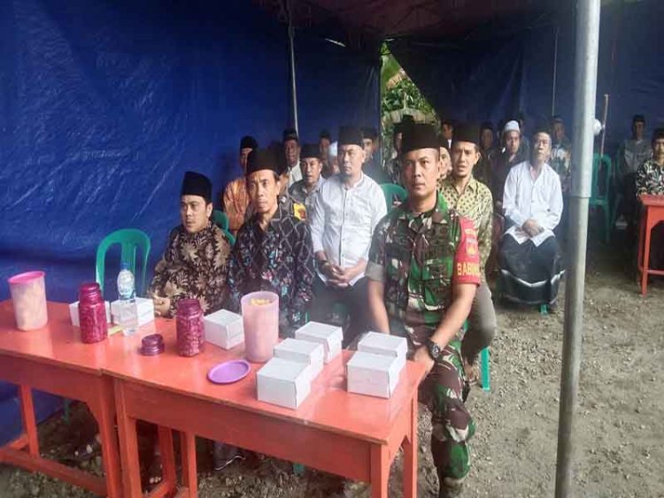 Babinsa Koramil 04/Karangkobar Hadiri Pengajian Akbar Sekaligus Peresmian TPQ AL-IKLAS