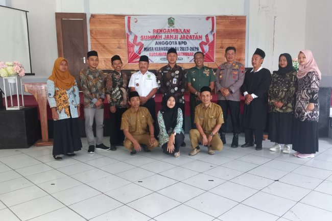 Hadiri Pelantikan BPD Danramil 04/Karangkobar Berikan Ucapan Selamat Dan Sukses