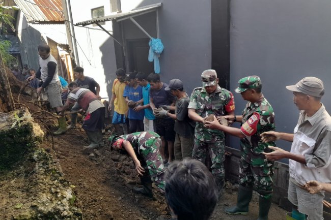 Kepedulian TNI Dengan Warga Di Wilayah Binaan Harus Terus Di Tunjukkan 