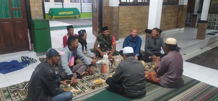 Bentuk Empati Kepada Warga Yang Berduka, Babinsa Sampaikan Belasungkawa