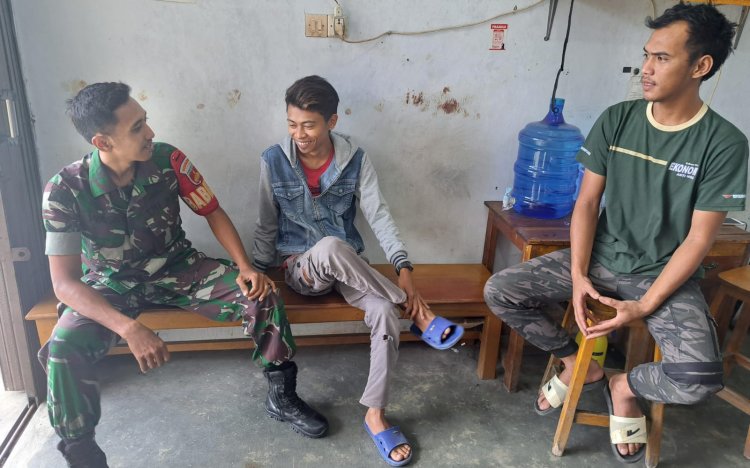 Aktif Kewilayah, Babinsa Serda Wasis Melaksanakan Komsos Dengan Warga Binaan