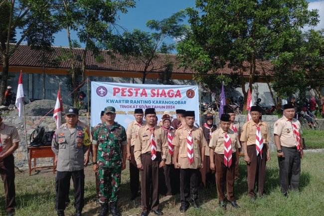 Mewakili Danramil Serma Sujatnoto Hadiri Pembukaan Pesta Siaga Kwartir Ranting Kecamatan Karangkobar