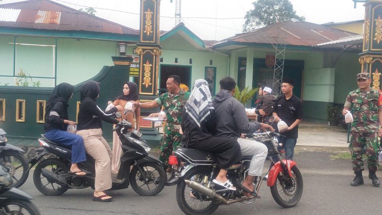 Indahnya Berbagi Di Bulan Ramadhan