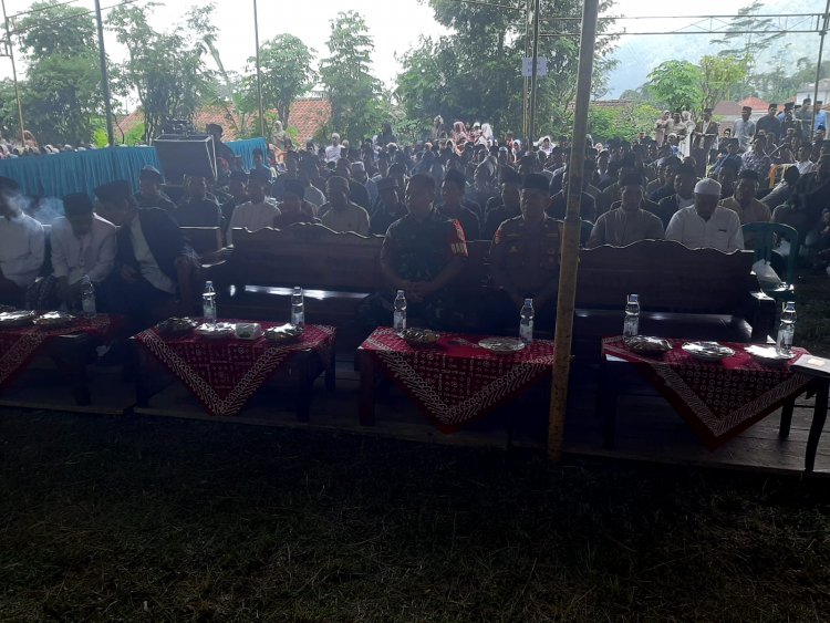 Babinsa Kopda Agus Hadiri Halal Bi Halal Alumni Dan Wali Santri Pondok Pesantren Mangisan