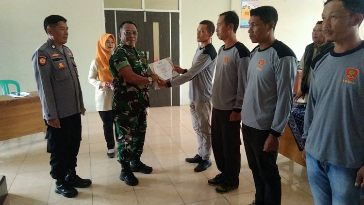 Danramil Hadiri Rapat Efaluasi Dan Penyerahan Hadiah Paska Jambore Satlinmas Tingkat Kabupaten