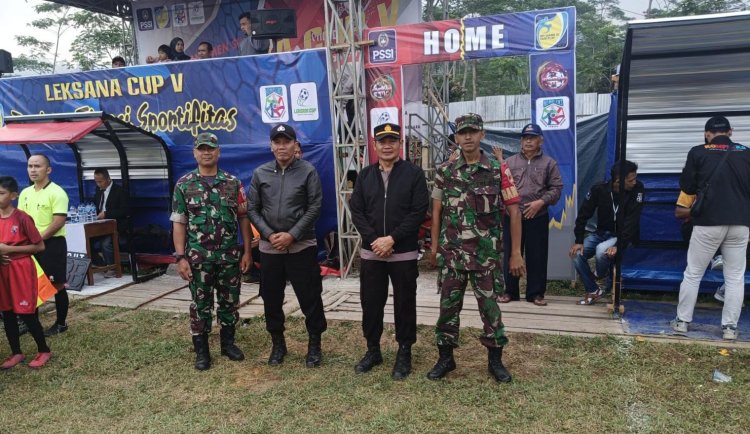 Babinsa Koramil 04/Karangkobar  Laksanakan Pengamanan Turnamen Sepak Bola Leksana Cup