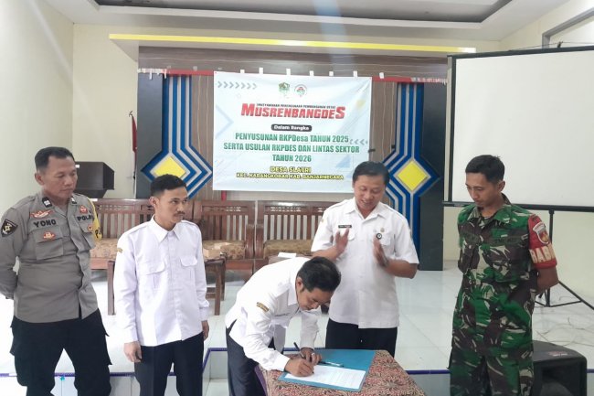 Mewakili Danramil Babinsa Hadiri Musrenbangdes Dalalam Rangka Penyusunan RKPDesa Tahun 2025