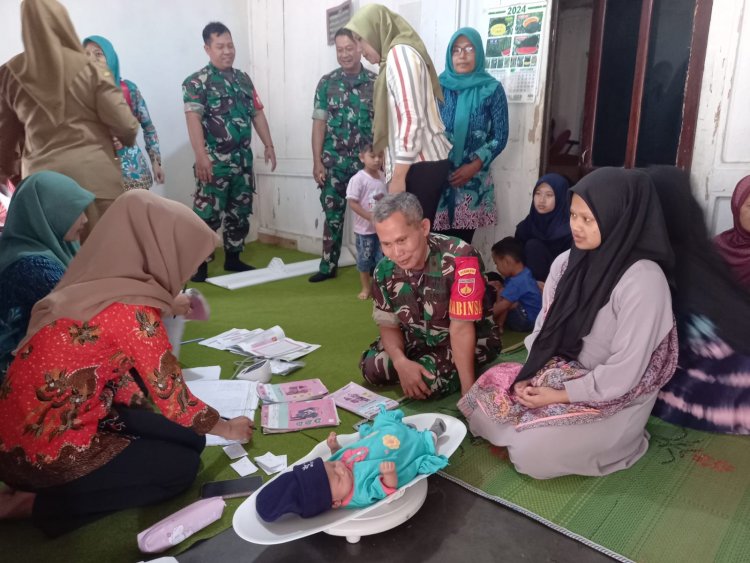 Program Pengentasan Stunting, Koramil 04/Karangkobar, Melaksanakan Pendampingan Kegiatan Posyandu   