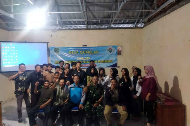 Mewakili Danramil Pelda Sujatnoto  Hadiri Sosialisasi Bahaya Narkoba Bagi Pelajar Dan Masyarakat Desa Gumelar