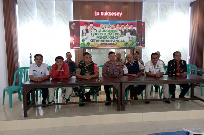 Mewakili Danramil Babinsa Hadiri Vicon Launching Gugus Tugas Polri Mendukung Ketahanan Pangan