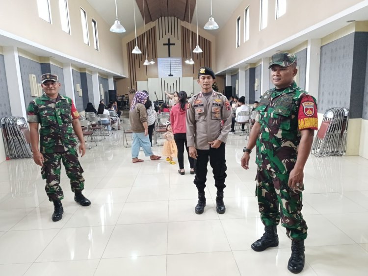 Menciptakan Situasi Aman Dan Kondusif Koramil Bersama Polsek Karangkobar Giat Patroli Gereja