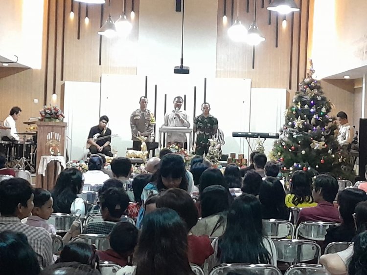 Hadiri Perayaan Natal Pesen Danramil Sebagai Saudara Beda Agama Kita Akan Selalu Bergandengan Tangan