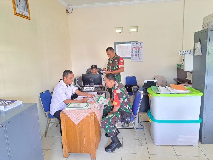 Update Data Wilayah, Babinsa Koramil 04/Karangkobar Melaksanakan Puldata Ter 