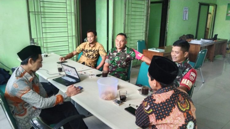 Komsos dengan Kepala KUA, Ini Pesan yang Disampaikan Babinsa Koramil 04/Karangkobar