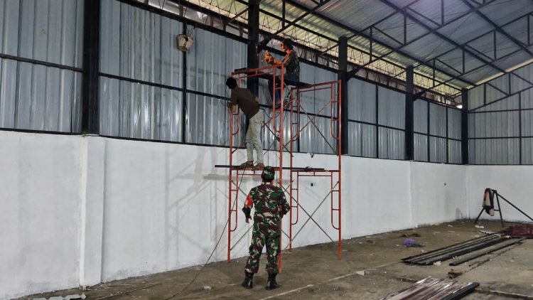 Babinsa Karangkobar Awasi Pembangunan KDKMP di Desa Leksana